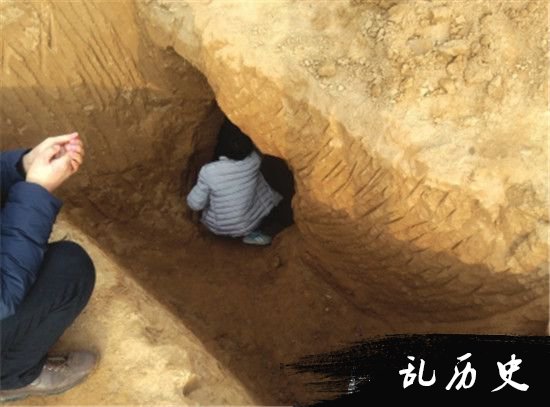 甘肃发明汉代古墓 墓葬文物遭盗墓贼洗劫严重!