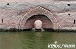 水库水位低落 水面惊现“佛头”！