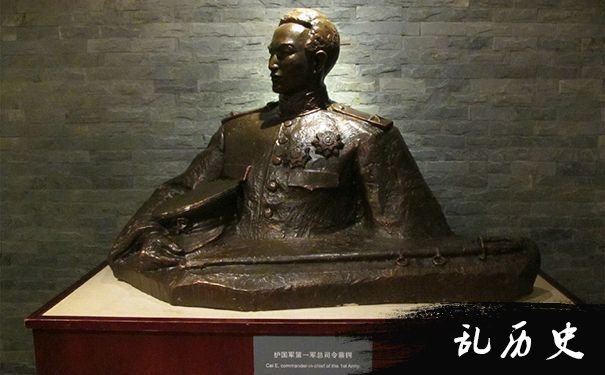 蔡锷将军雕像