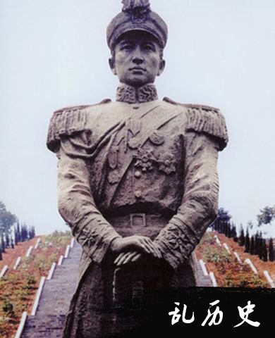 蔡锷将军雕像