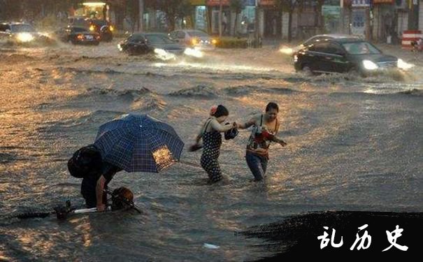 梦见狂风暴雨是什么意思