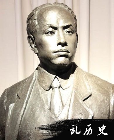 五四运动领导者之一陈独秀雕像