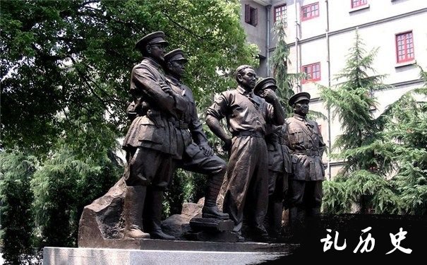 南昌起义纪念雕像