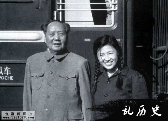 毛泽东喜爱清华美女谢静宜的原因