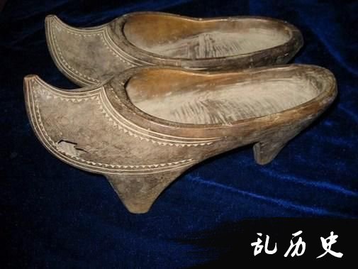 古代的雨鞋