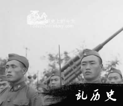 共和国第7次阅兵（TodayOnHistory.com）