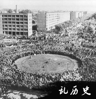 中国志愿军全部撤离朝鲜（TodayOnHistory.com）