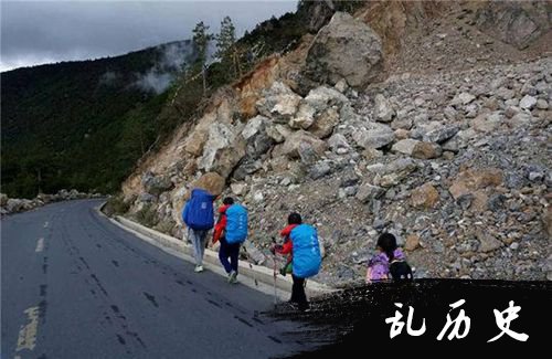 最小背包客明年上小学 趁入学前挑战完四条进藏国道