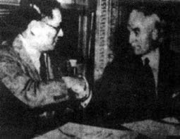 中美签署《中美租借协定》(todayonhistory.com)